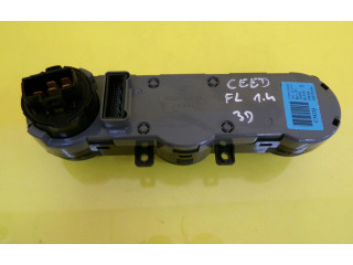 Блок управления климат-контролем 97250-1H221 KIA Ceed