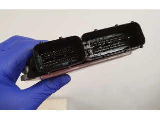 Řídící jednotka 03G906021PF Volkswagen Caddy 2008