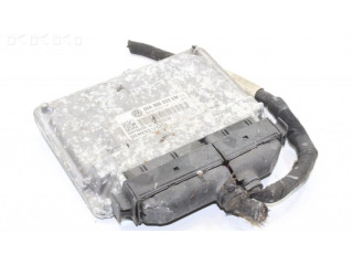 Блок управления двигателя 06A906033EM   Volkswagen Golf V