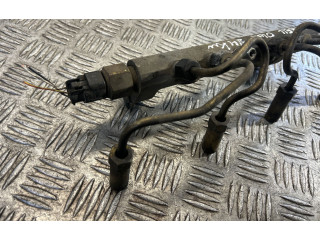 Топливная рампа    Nissan X-Trail T30  