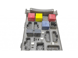 Блок предохранителей 8200190269, 4640146   Renault Laguna II    