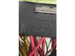 Блок предохранителей Dacia Duster