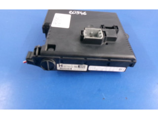 Блок предохранителей 30728512, 30728512 Volvo S60