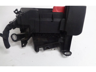 Pojistková skříňka A2465400182 Mercedes-Benz GLA W156 2014