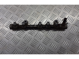 Vstřikovací lišta 23810-33030 Toyota Auris 150