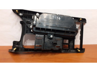 Другая центральная деталь консоли (туннеля)