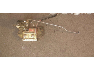 Zámek zadních dveří Toyota Corolla E110 2001