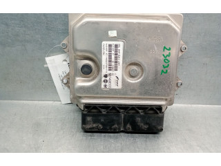 Блок управления двигателя 521498300   Fiat 500L