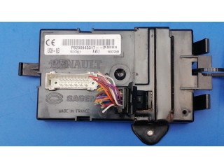 Блок комфорта 8200943317   Opel Vivaro   