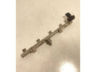 Vstřikovací lišta 55572868   Opel Zafira B     