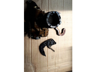 Čerpadlo oleje 077115105J   Audi A8 S8 D3 4E   