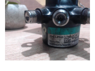 Топливная рампа    Citroen DS3   для двигателя DV4TED4(9HR)