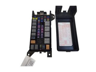 Блок предохранителей 911613E011 KIA Sorento