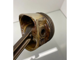 Поршень с шатуном K4M750 Renault Kangoo I