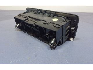 Блок управления климат-контролем Skoda Fabia Mk3 (NJ)