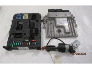 Pojistková skříňka Peugeot RCZ 2014