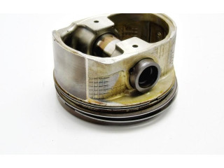  Поршень  31010  Lexus IS III XE30  