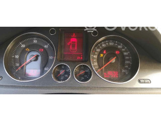 Панель приборов    Volkswagen PASSAT       