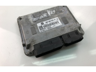 Блок управления двигателя 06A906033JE Skoda Octavia Mk1 (1U)