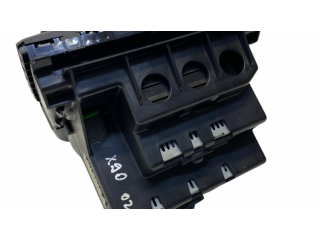 Радио/ проигрыватель CD/DVD / навигация