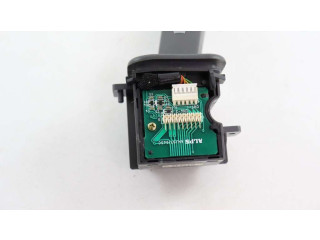 Ручка стеклоочистителей 31268582   Volvo V70