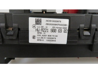 Pojistková skříňka A2219006902, A2219067000 Mercede-Benz S W221 2012