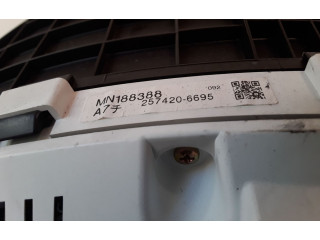 Панель приборов MN188388 Mitsubishi Grandis