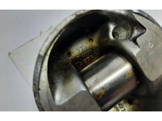 Píst    Audi Q7 4L     