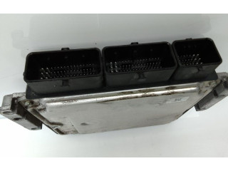 Блок управления двигателя 0281032811 Dacia Logan II