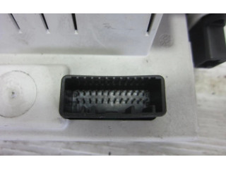 Дисплей 8200307273C, 8200307273C Renault Clio III