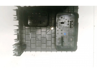 Блок предохранителей  1k0937124h, 1g230303.773   Volkswagen Touran I    