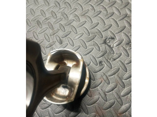 Píst 7838623 BMW M5 S85 B50AA