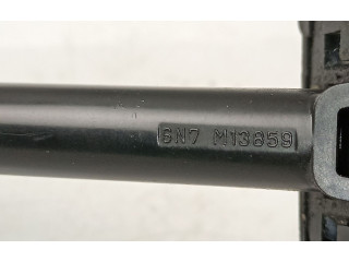 Ручка стеклоочистителей XPE100230, 54034246 Rover 620