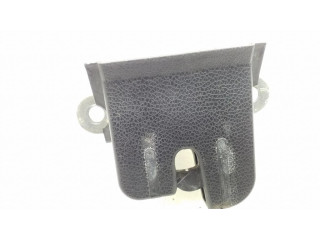 Замок задней крышки