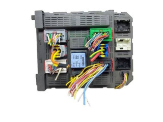 Pojistková skříňka 9648723680 Peugeot 607 2005