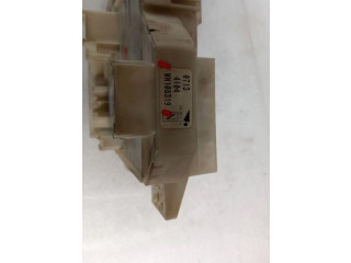 Блок предохранителей MN108319 Mitsubishi Colt