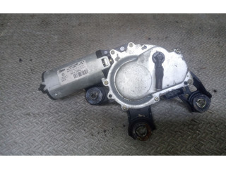 Двигатель стеклоочистителя заднего стекла 8L0955711B   Volkswagen PASSAT B5