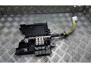 Pojistková skříňka 8V0937548, 8V0971225A Audi RS3 2016