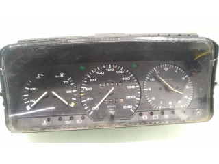 Přístrojová deska Volkswagen PASSAT B3 1991 81117657