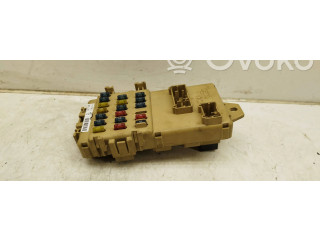 Блок предохранителей  JB200400   Subaru Forester SF    