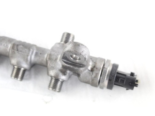 Топливная рампа 55215208 Lancia Delta