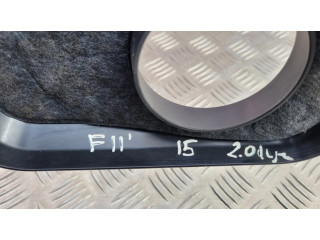 Крышка двигателя (отделка)