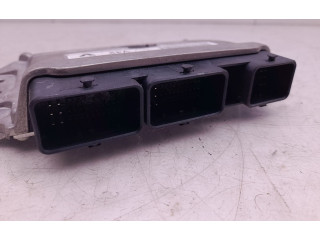 Блок управления двигателя 985106332R Dacia Logan II