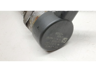 Топливная рампа 30777759, 0281002990   Volvo XC60  