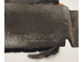 Моторчик стеклоочистителя 8620959, 0390206219 Volvo V70