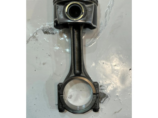 Píst 04L Audi A4 S4 B9 8W