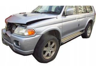 Блок предохранителей PaPajero Mitsubishi Pajero Sport I