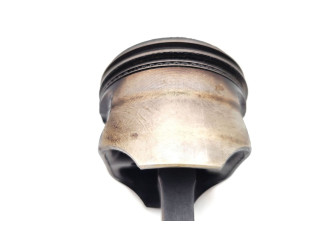  Поршень с шатуном    Ford Ka  