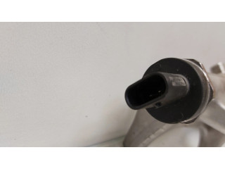 Vstřikovací lišta 14018510 BMW 2 F45 pro benzínový / Электричество motor 1.5