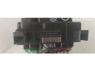 Блок предохранителей 8678449, 518828009   Volvo V70    